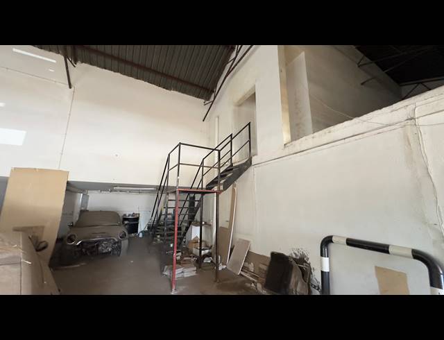 250M² WAREHOUSE TO LET IN ISANDO